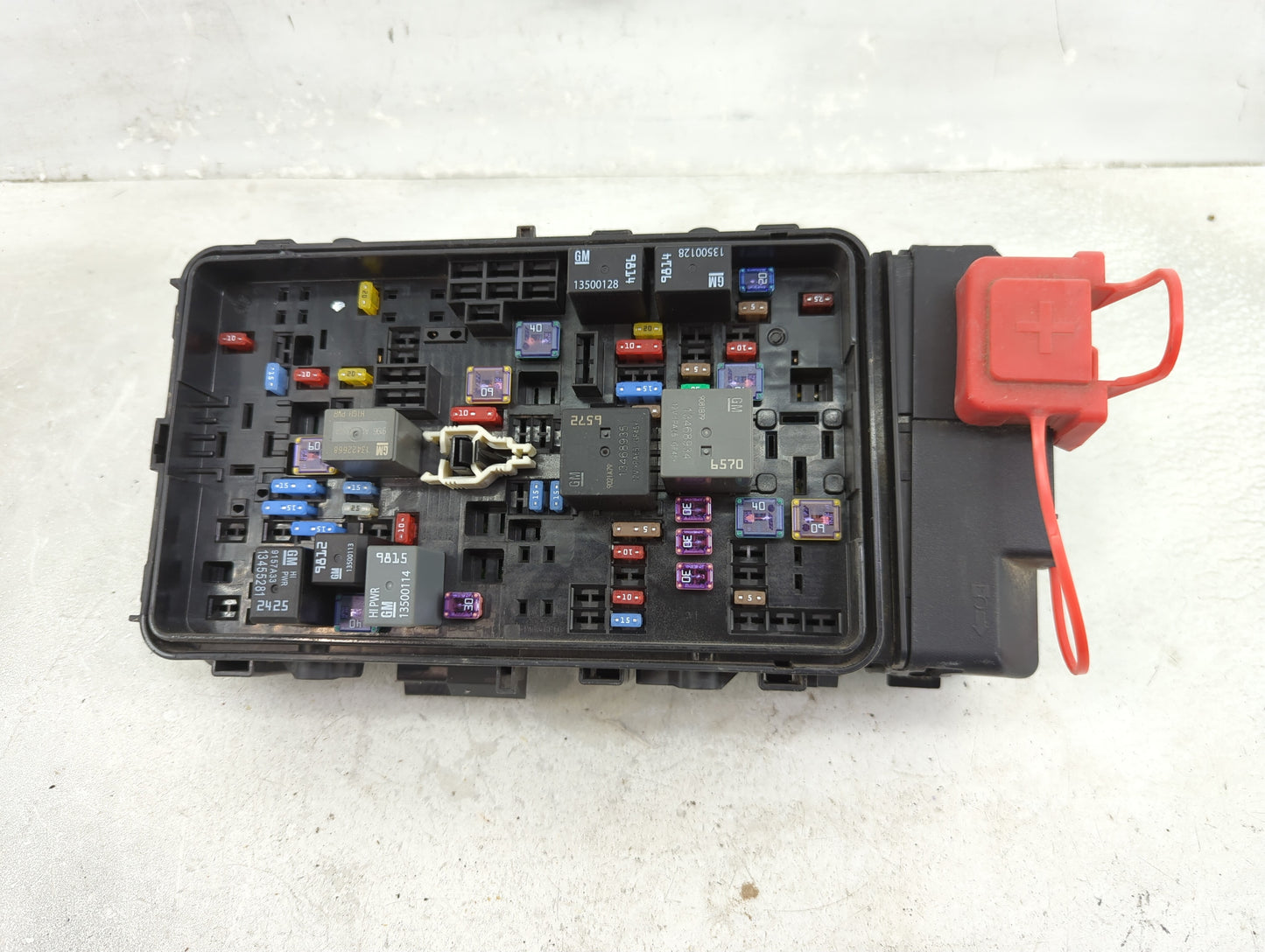2019-2021 Chevrolet Malibu Fusebox Fuse Box Panel Relay Module Fits Fits 2019 2020 2021 OEM Used Auto Parts - Oemusedautopar