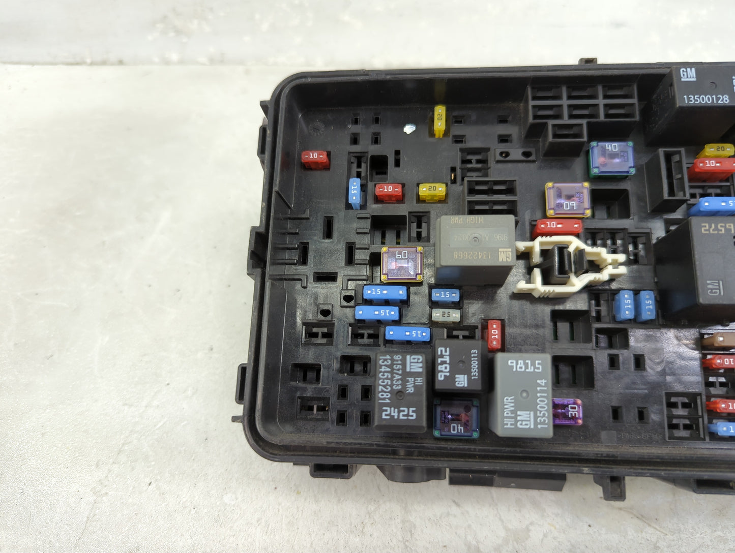 2019-2021 Chevrolet Malibu Fusebox Fuse Box Panel Relay Module Fits Fits 2019 2020 2021 OEM Used Auto Parts - Oemusedautopar