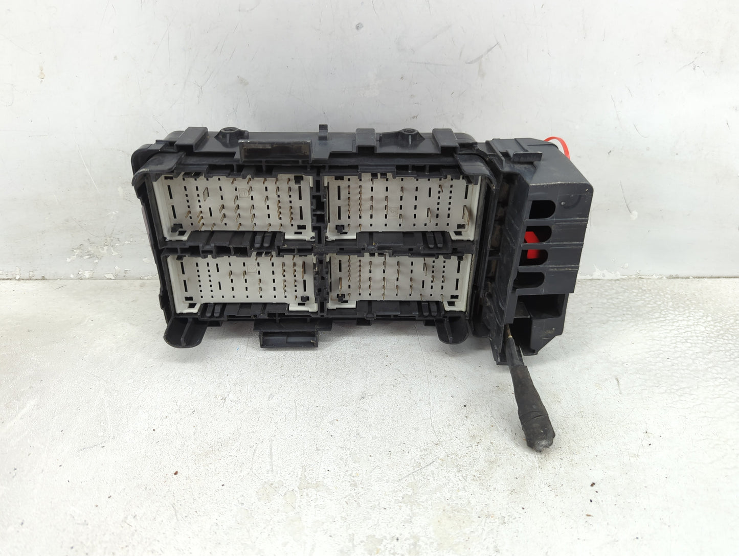 2019-2021 Chevrolet Malibu Fusebox Fuse Box Panel Relay Module Fits Fits 2019 2020 2021 OEM Used Auto Parts - Oemusedautopar
