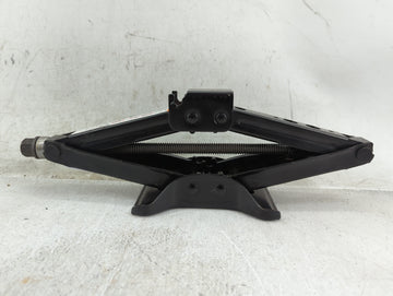 2020 Chevrolet Malibu Spare Scissor Car Jack 1431710 - Oemusedautoparts1.com