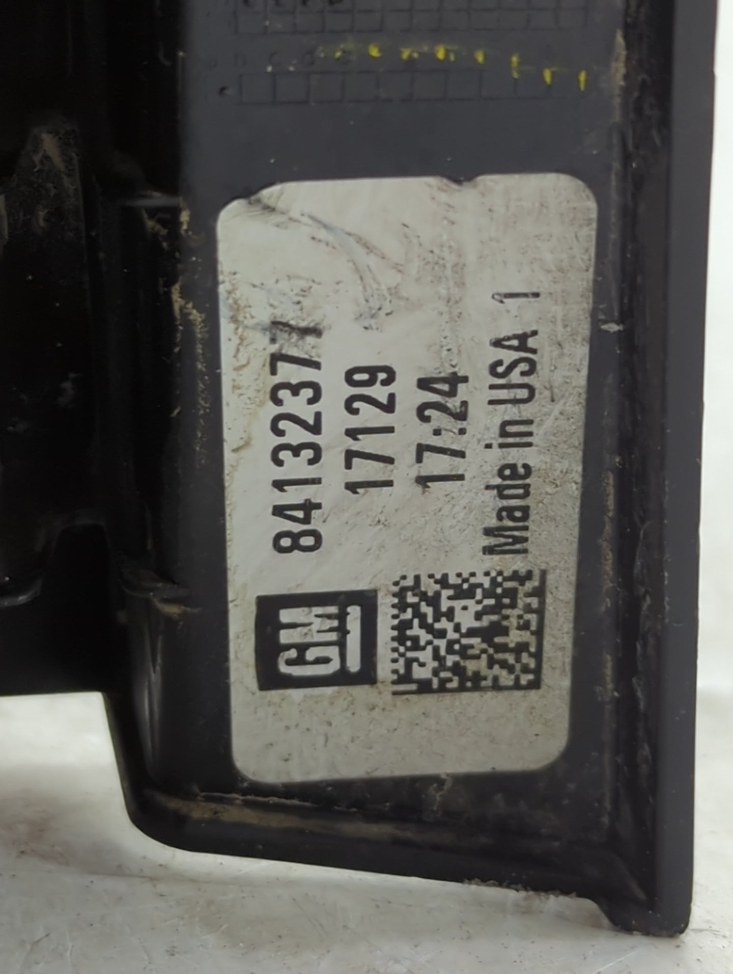 2016-2021 Chevrolet Malibu Tail Light Assembly Passenger Right OEM P/N:84132377 Fits Fits 2016 2017 2018 2019 2020 2021 OEM 