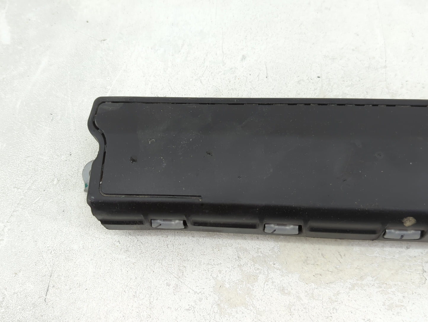 2020 Chevrolet Malibu Air Bag Passenger Seat Right OEM P/N:22823445 23420286, 0589-P1-000363, TG11D06002 Fits OEM Used Auto 