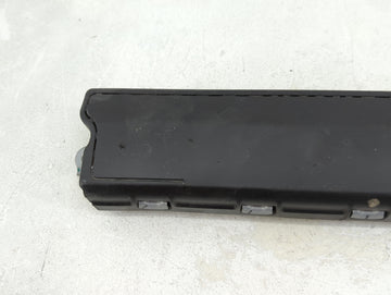 2020 Chevrolet Malibu Air Bag Passenger Seat Right OEM P/N:22823445 23420286, 0589-P1-000363, TG11D06002 Fits OEM Used Auto Parts