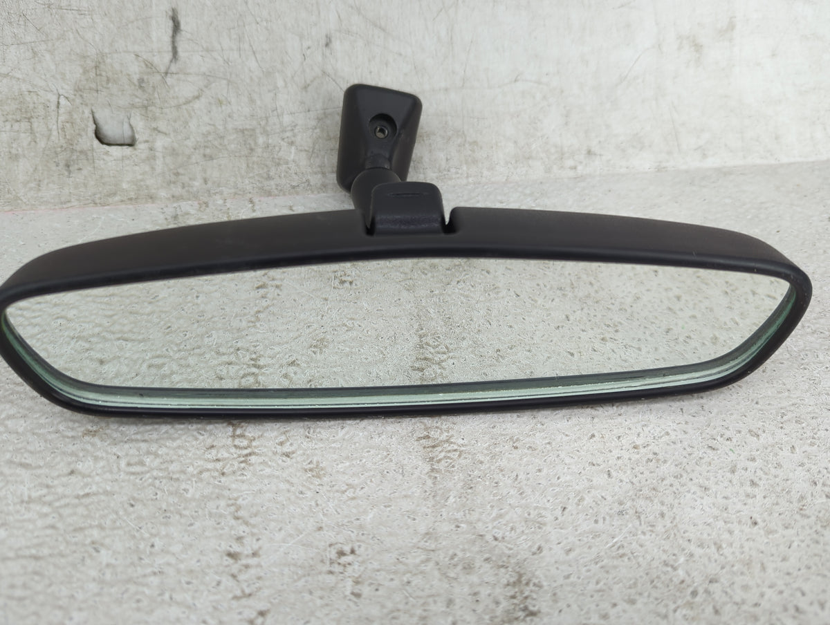 2020 Chevrolet Malibu Interior Rear View Mirror Replacement OEM P/N:E11026150 Fits OEM Used Auto Parts - Oemusedautoparts1.c
