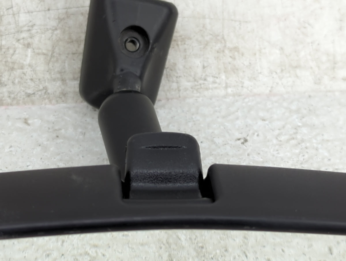 2020 Chevrolet Malibu Interior Rear View Mirror Replacement OEM P/N:E11026150 Fits OEM Used Auto Parts - Oemusedautoparts1.c