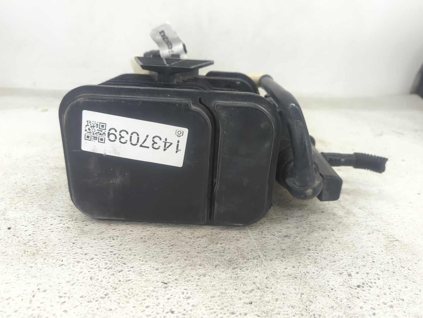 2020 Chevrolet Malibu Fuel Vapor Charcoal Canister - Oemusedautoparts1.com