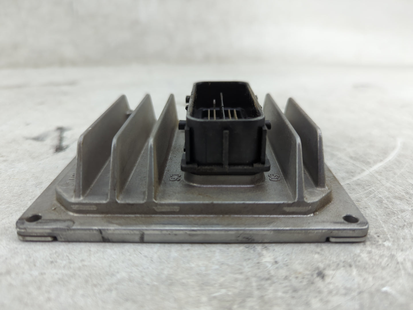 2019-2019 Chevrolet Malibu Transmission Control Module Tcu Tcm - Oemusedautoparts1.com