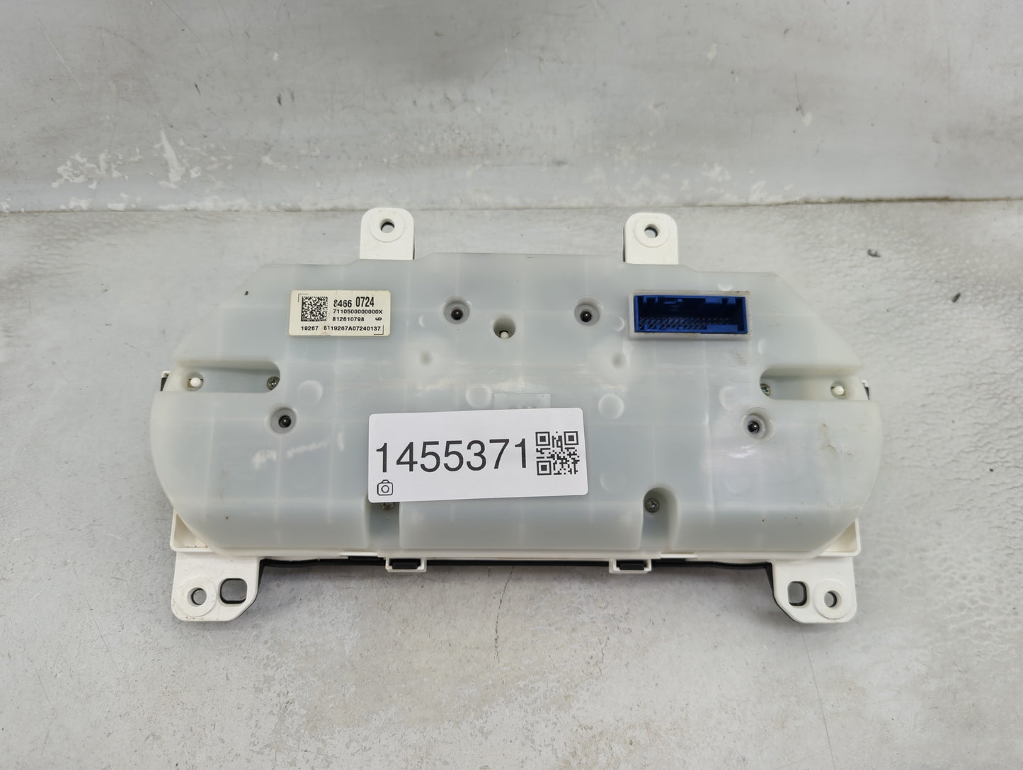 2020-2021 Chevrolet Malibu Instrument Cluster Speedometer Gauges P/N:84660724 Miles: Fits Fits 2020 2021 OEM Used Auto Parts