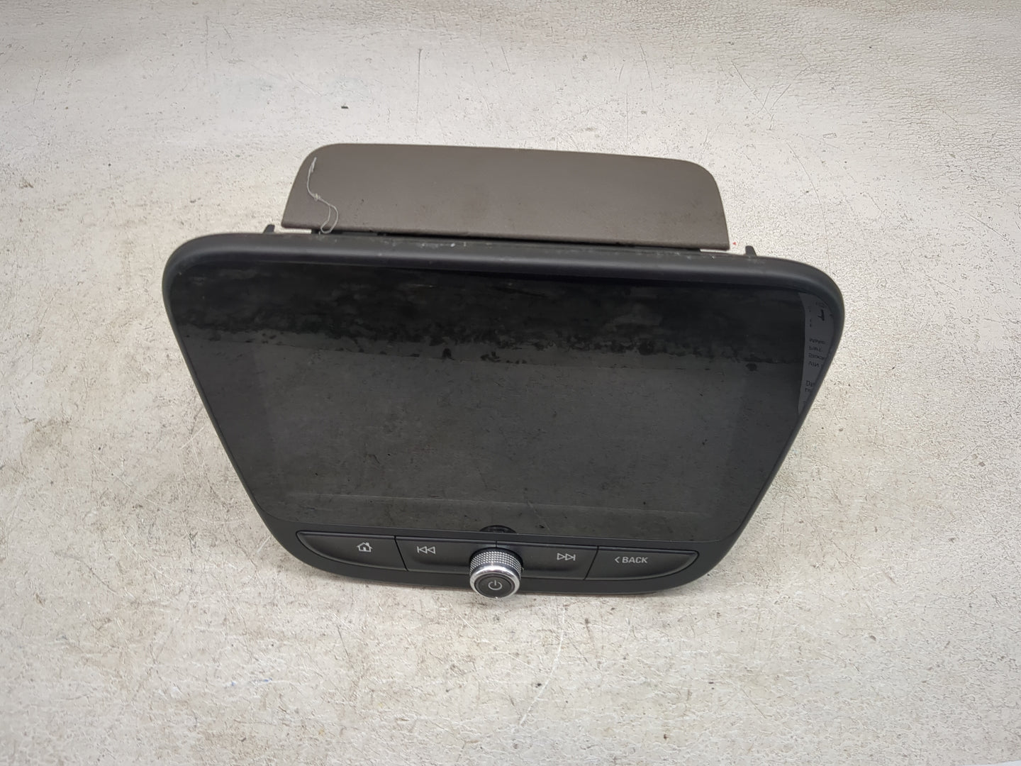 2020 Chevrolet Malibu Information Display Screen 1468220 - Oemusedautoparts1.com