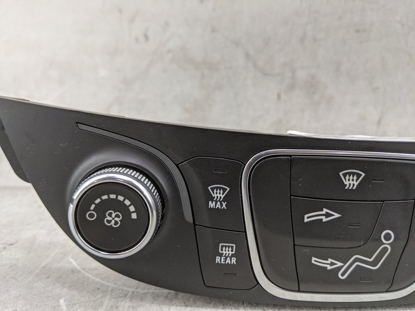 2019-2021 Chevrolet Malibu Climate Control Module Temperature AC/Heater Replacement P/N:84426651 QFGM4D4A Fits Fits 2019 202