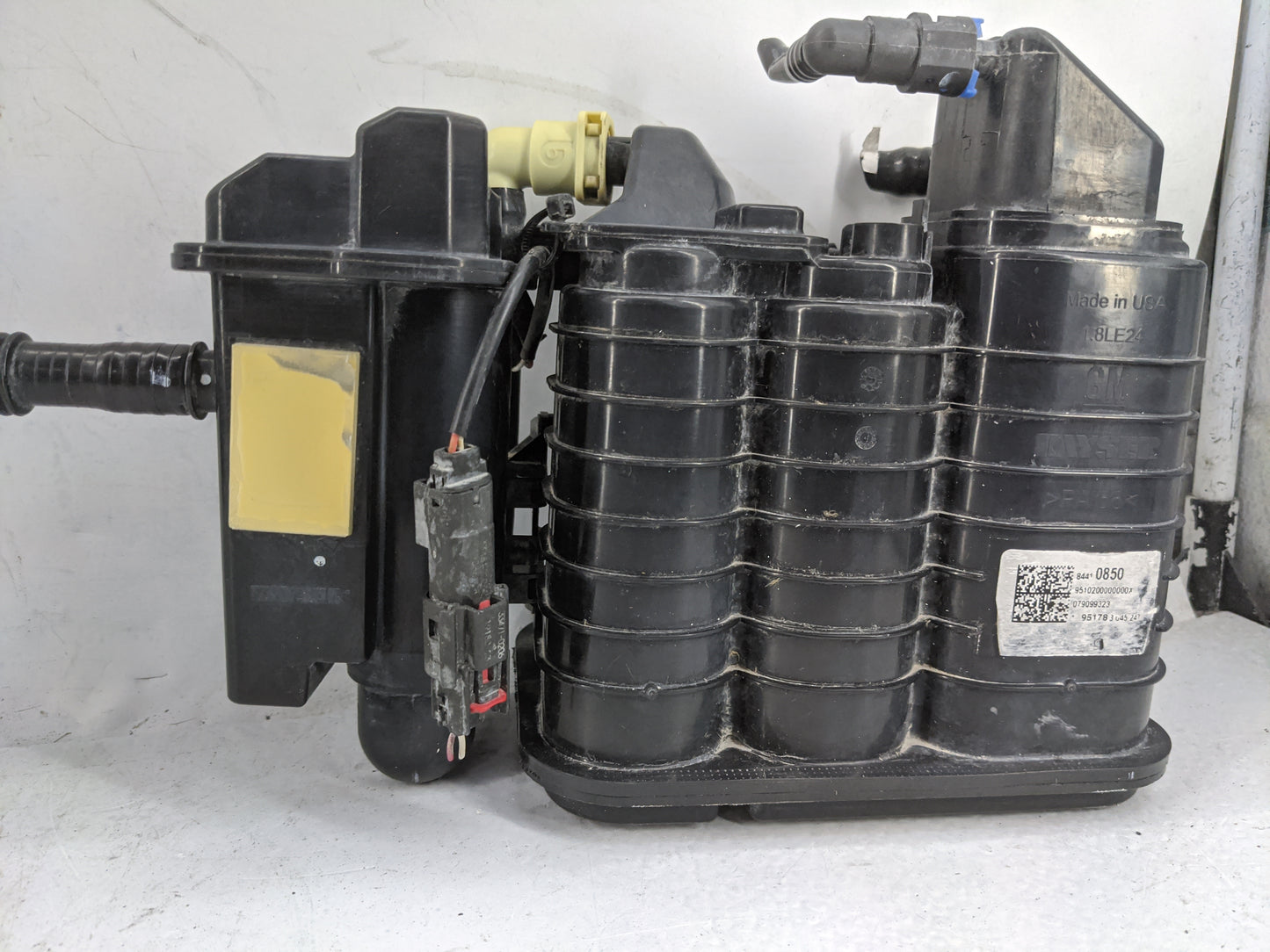 2020 Chevrolet Malibu Fuel Vapor Charcoal Canister 1477472 - Oemusedautoparts1.com
