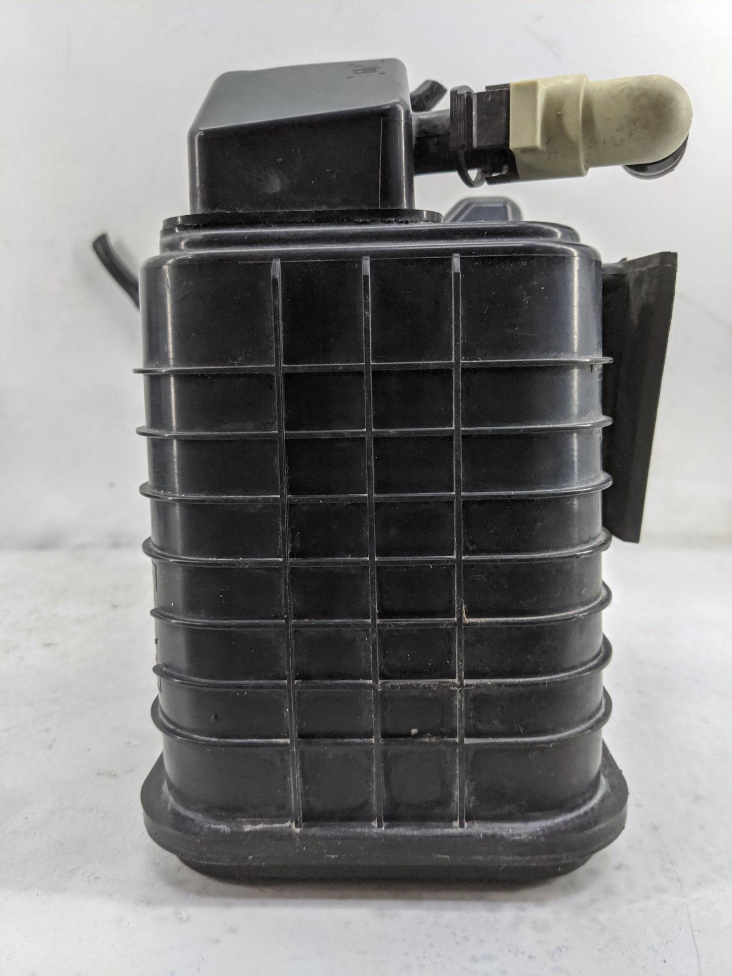 2020 Chevrolet Malibu Fuel Vapor Charcoal Canister 1477472 - Oemusedautoparts1.com