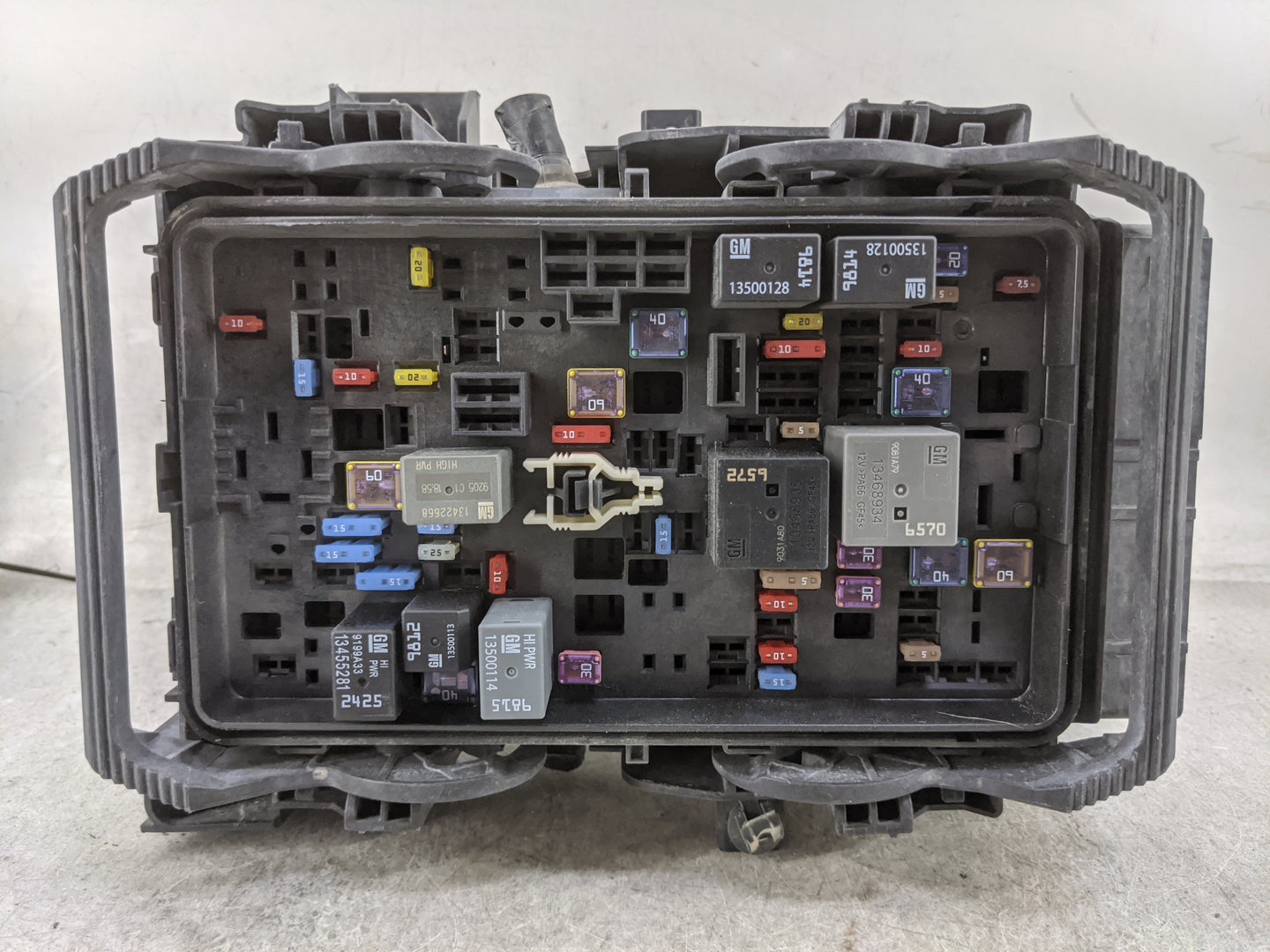 2019-2021 Chevrolet Malibu Fusebox Fuse Box Panel Relay Module P/N:13500128 13468894, 13455281, 13500114 Fits Fits 2019 2020