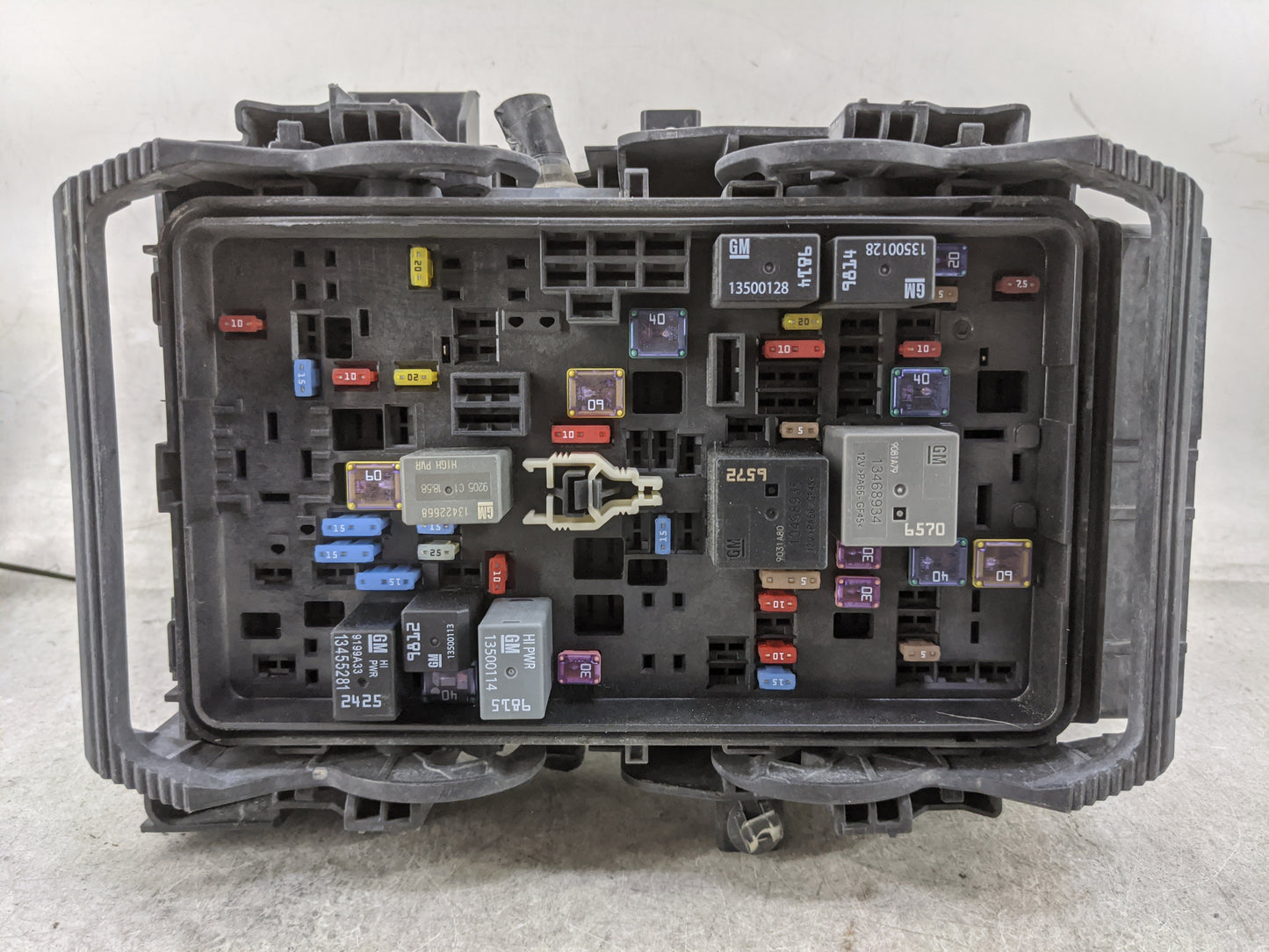 2019-2021 Chevrolet Malibu Fusebox Fuse Box Panel Relay Module P/N:13500128 13468894, 13455281, 13500114 Fits Fits 2019 2020