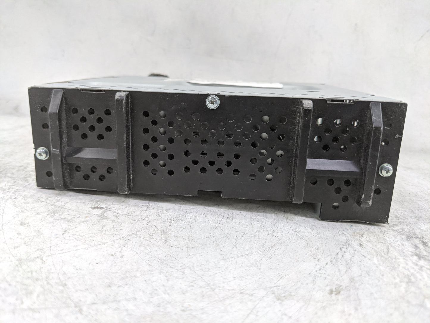 2020-2021 Chevrolet Malibu Radio AM FM Cd Player Receiver Replacement P/N:84691613 13424255 Fits Fits 2020 2021 2022 OEM Use