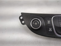 2019-2021 Chevrolet Malibu Climate Control Module Temperature AC/Heater Replacement P/N:84426651 7370200000000X Fits OEM Use