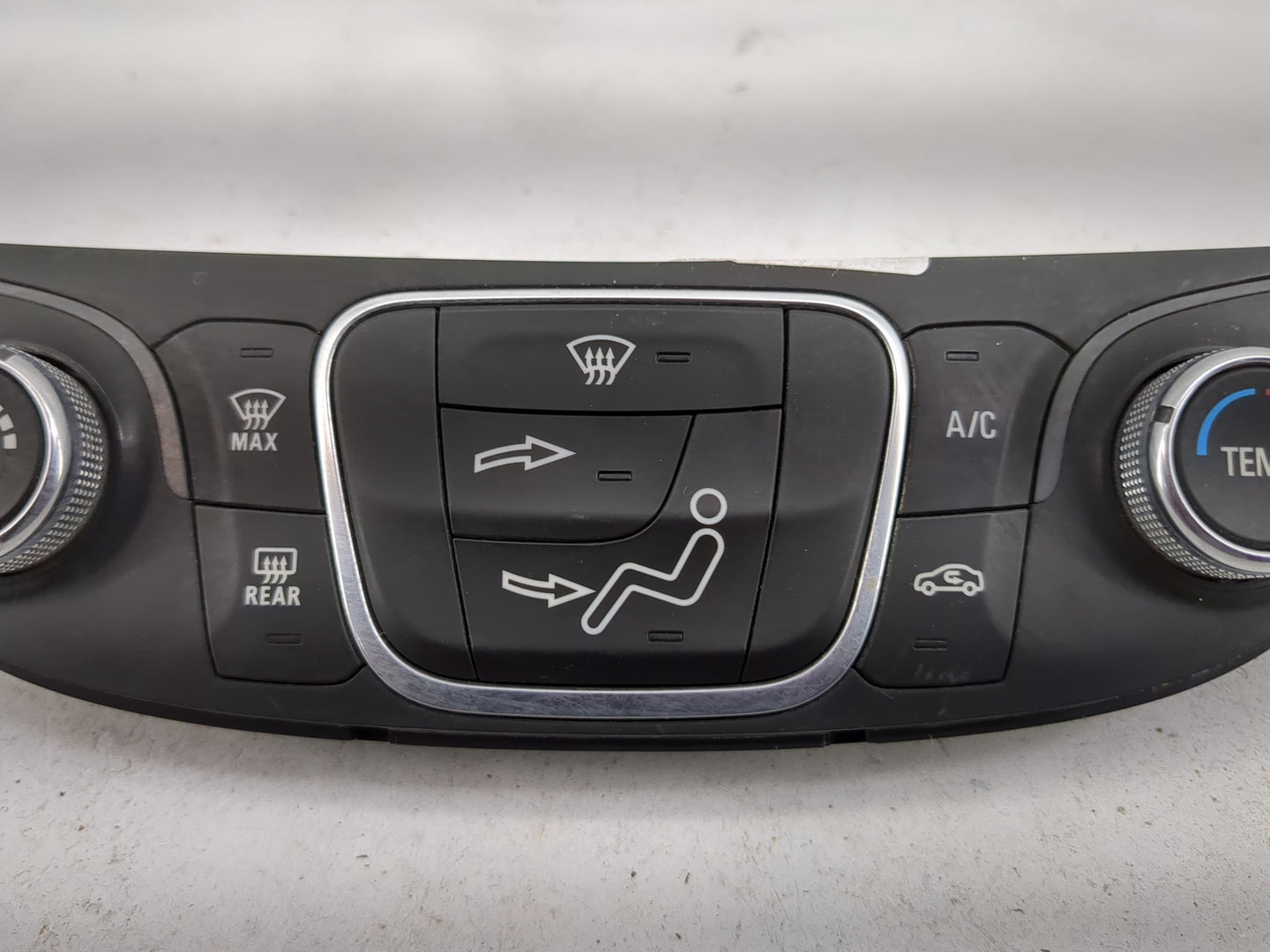 2019-2021 Chevrolet Malibu Climate Control Module Temperature AC/Heater Replacement P/N:84426651 7370200000000X Fits OEM Use