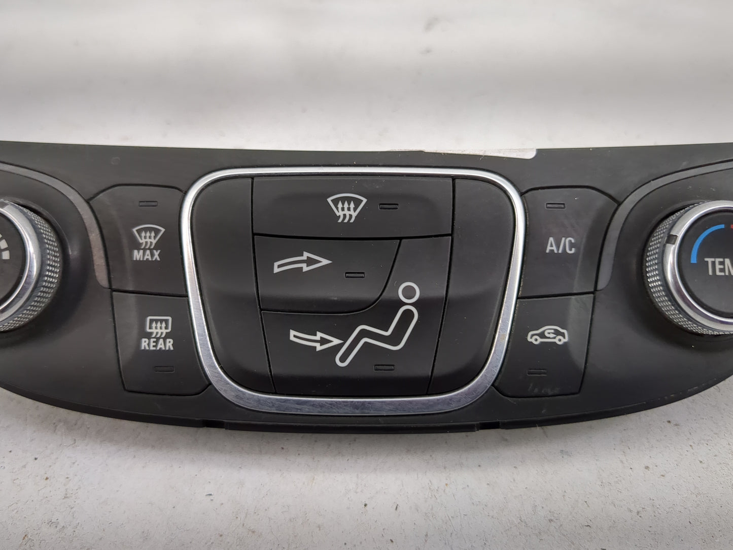 2019-2021 Chevrolet Malibu Climate Control Module Temperature AC/Heater Replacement P/N:84426651 7370200000000X Fits OEM Use