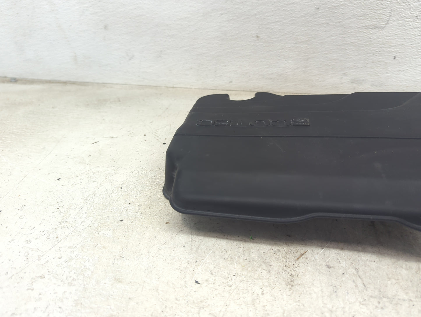 2020 Chevrolet Malibu Engine Cover 1479208 - Oemusedautoparts1.com