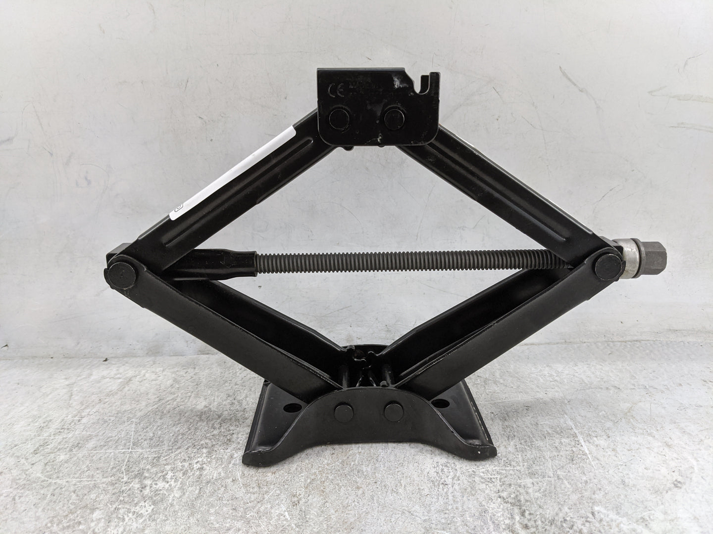 2020 Chevrolet Malibu Spare Scissor Car Jack 1480180 - Oemusedautoparts1.com