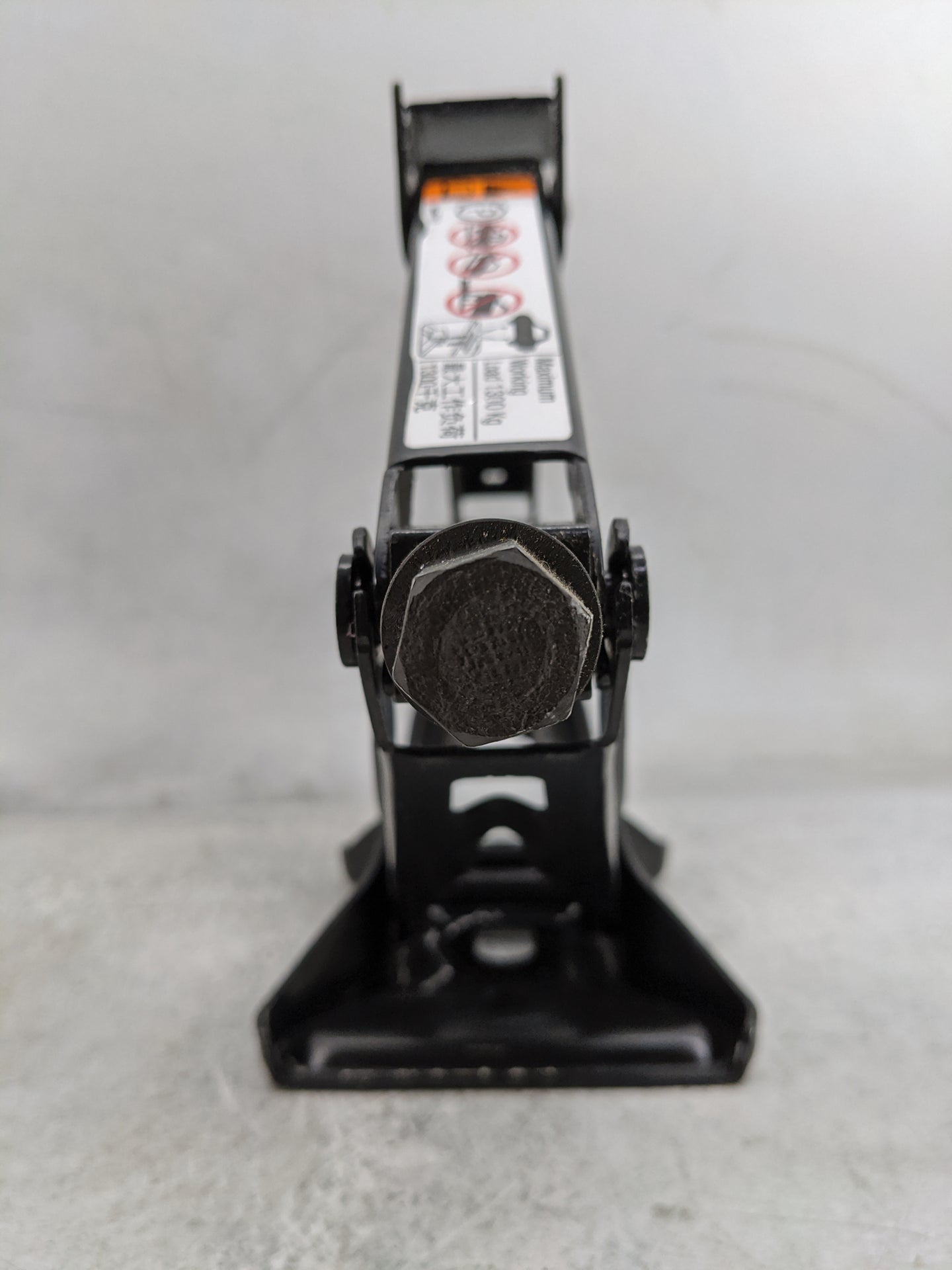 2020 Chevrolet Malibu Spare Scissor Car Jack 1480180 - Oemusedautoparts1.com