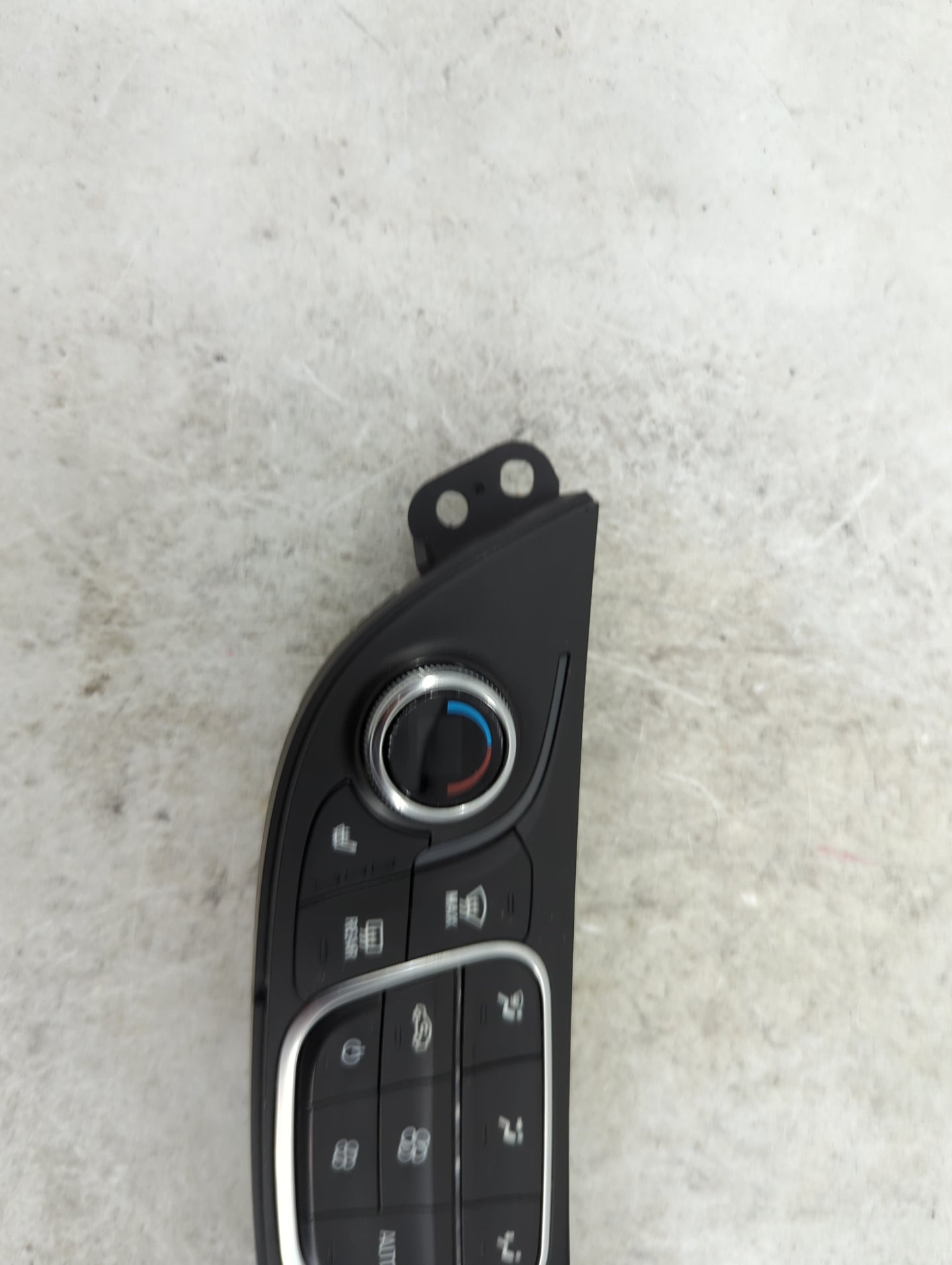 2018-2021 Chevrolet Malibu Climate Control Module Temperature AC/Heater Replacement P/N:84684288 MSIP-REM-N25-QFGM507A Fits 