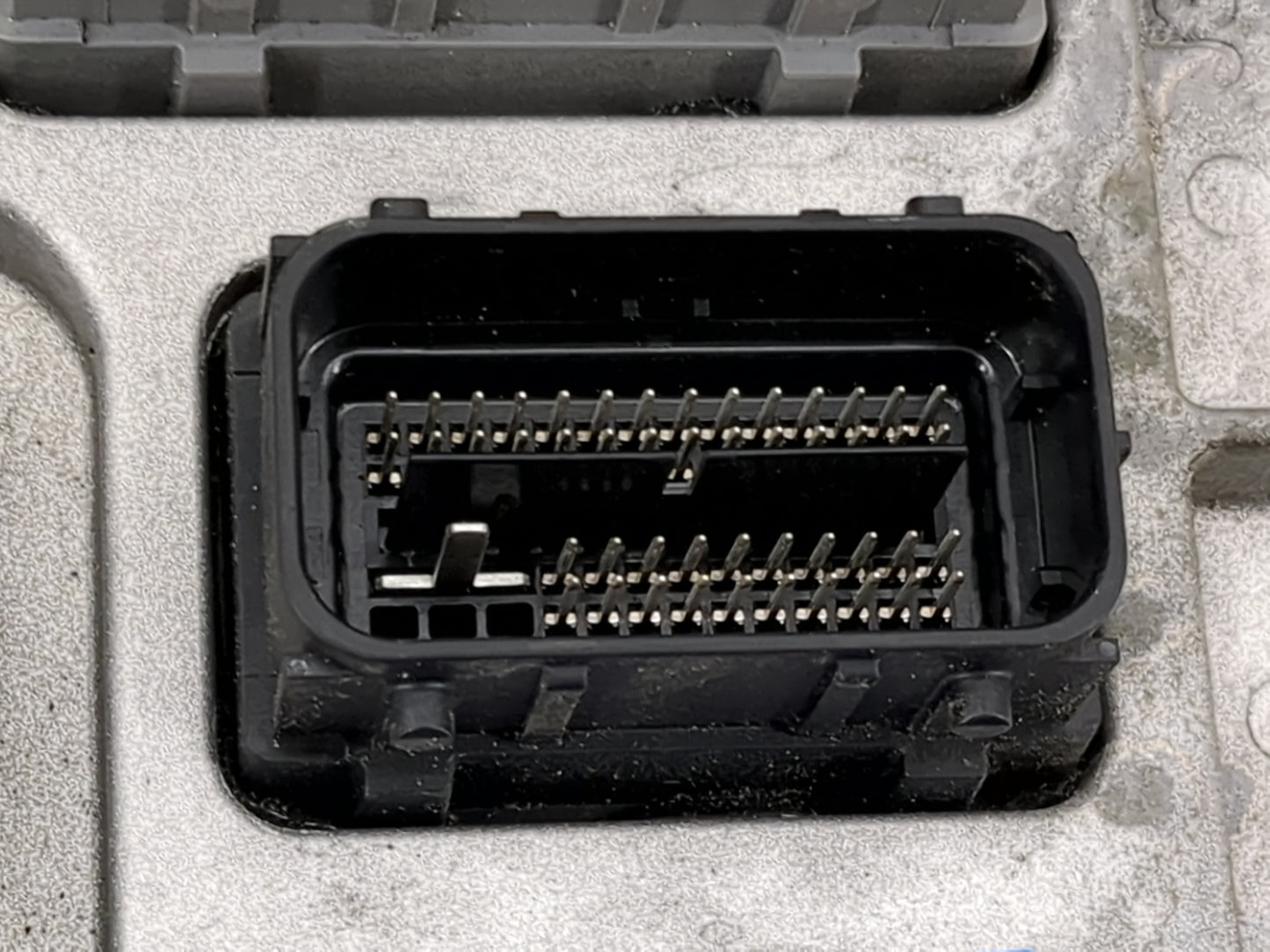 2020-2021 Chevrolet Malibu PCM Engine Control Computer ECU ECM PCU OEM P/N:12703745 E88, 12696017 Fits Fits 2020 2021 2022 O