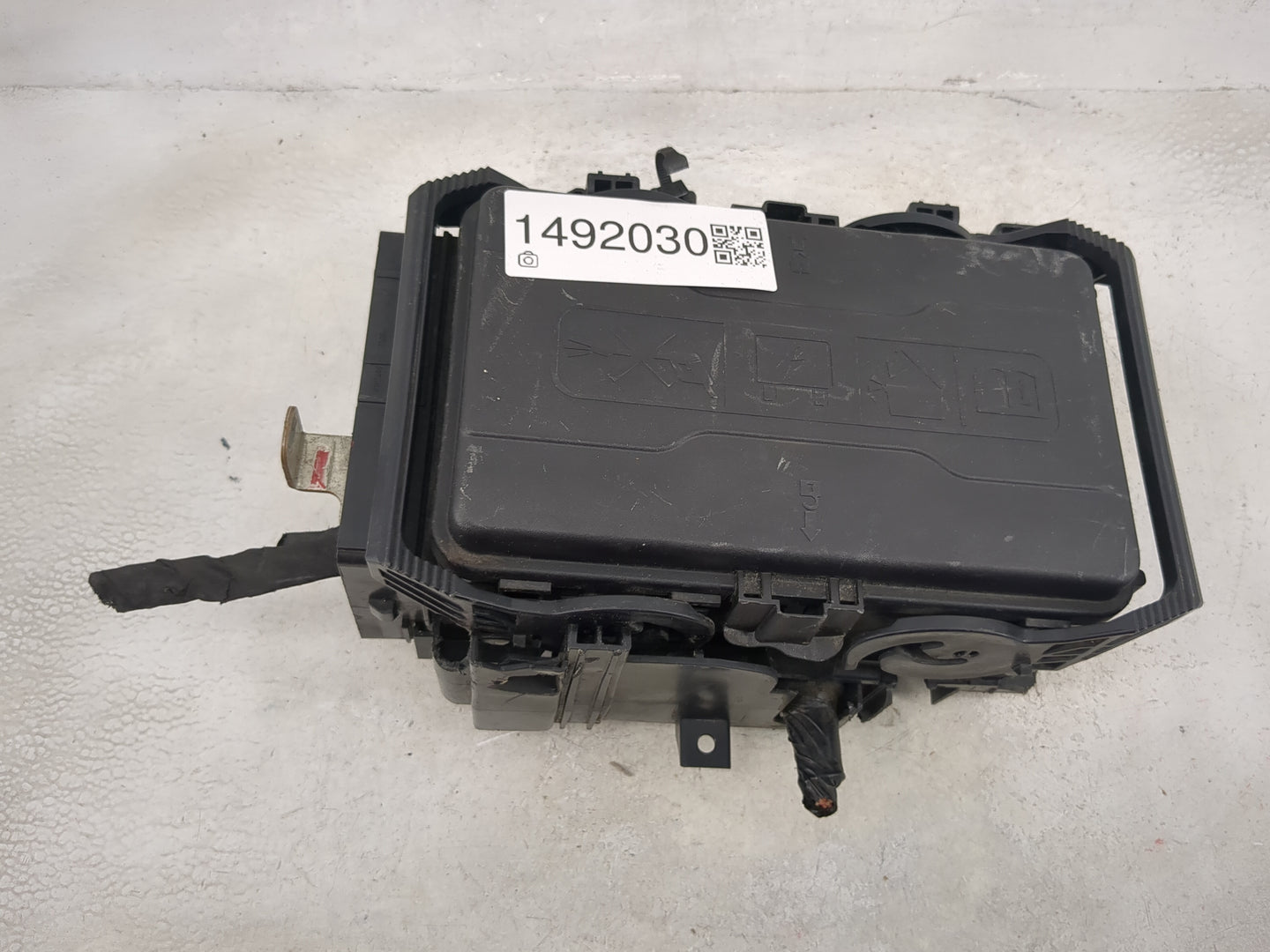2019-2021 Chevrolet Malibu Fusebox Fuse Box Panel Relay Module P/N:84586305 13500128, 13500114, 13463668 Fits Fits 2019 2020