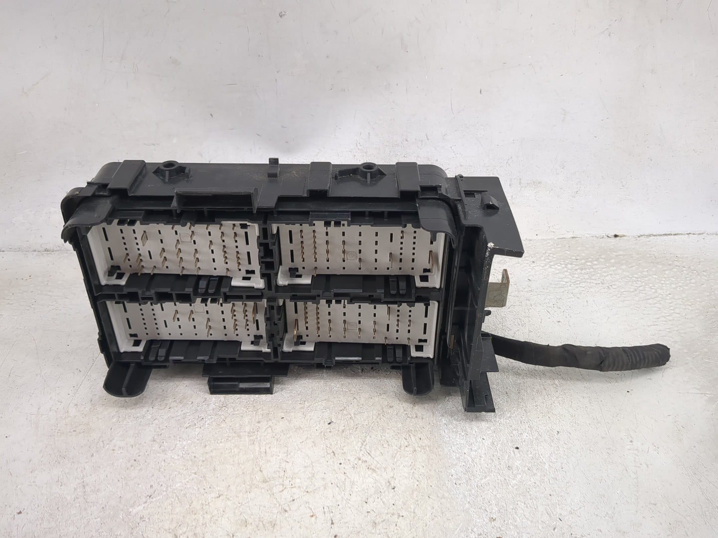 2019-2021 Chevrolet Malibu Fusebox Fuse Box Panel Relay Module P/N:13500128 13455281, 13500114, 13422668 Fits Fits 2019 2020