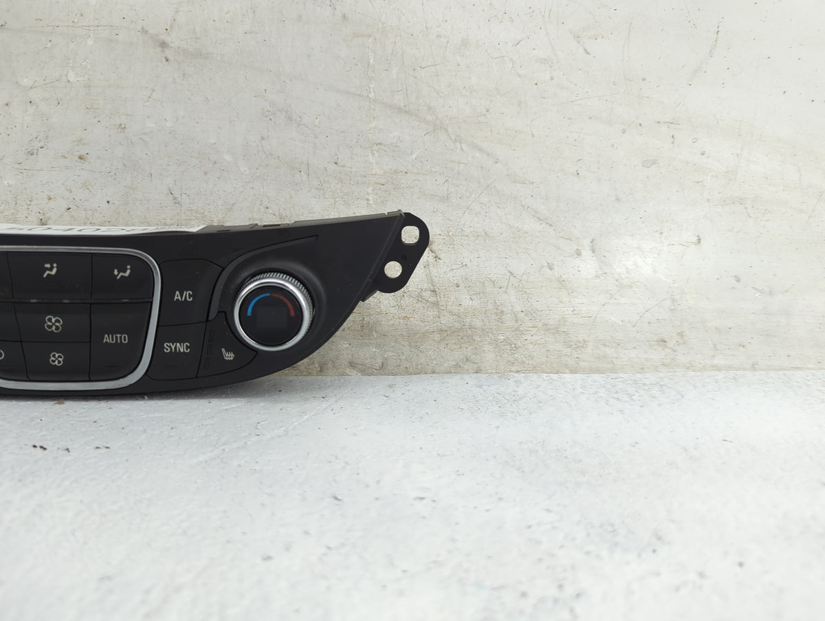 2018-2021 Chevrolet Malibu Climate Control Module Temperature AC/Heater Replacement P/N:84684288 7370200000000X Fits OEM Use