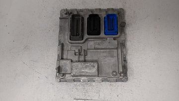 2020 Chevrolet Malibu PCM Engine Control Computer ECU ECM PCU OEM P/N:84190615 12710155 Fits OEM Used Auto Parts - Oemusedau