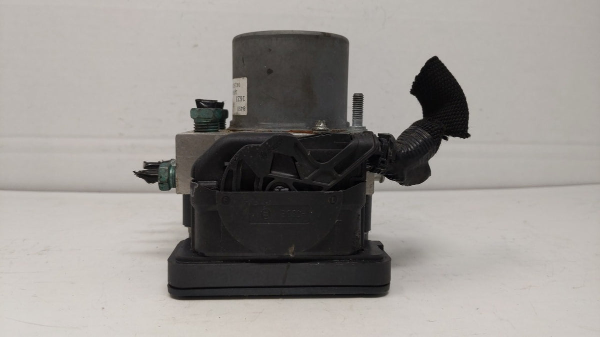 2019-2021 Chevrolet Malibu Anti-Lock Brake ABS Pump Module Actuator OEM P/N:8451623 84502888 Fits Fits 2019 2020 2021 OEM Us