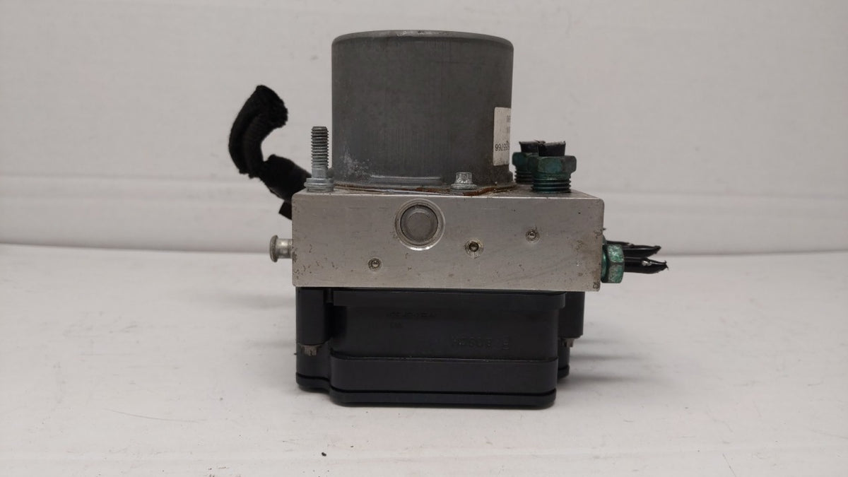 2019-2021 Chevrolet Malibu Anti-Lock Brake ABS Pump Module Actuator OEM P/N:8451623 84502888 Fits Fits 2019 2020 2021 OEM Us