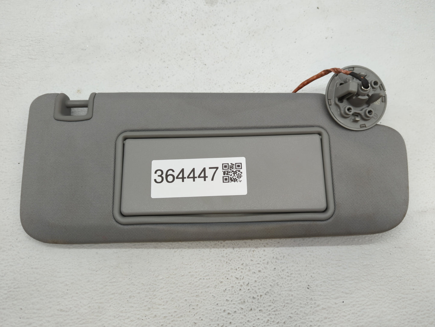 2016-2019 Chevrolet Malibu Sun Visor Shade Replacement Passenger Right Mirror Fits Fits 2016 2017 2018 2019 OEM Used Auto Pa