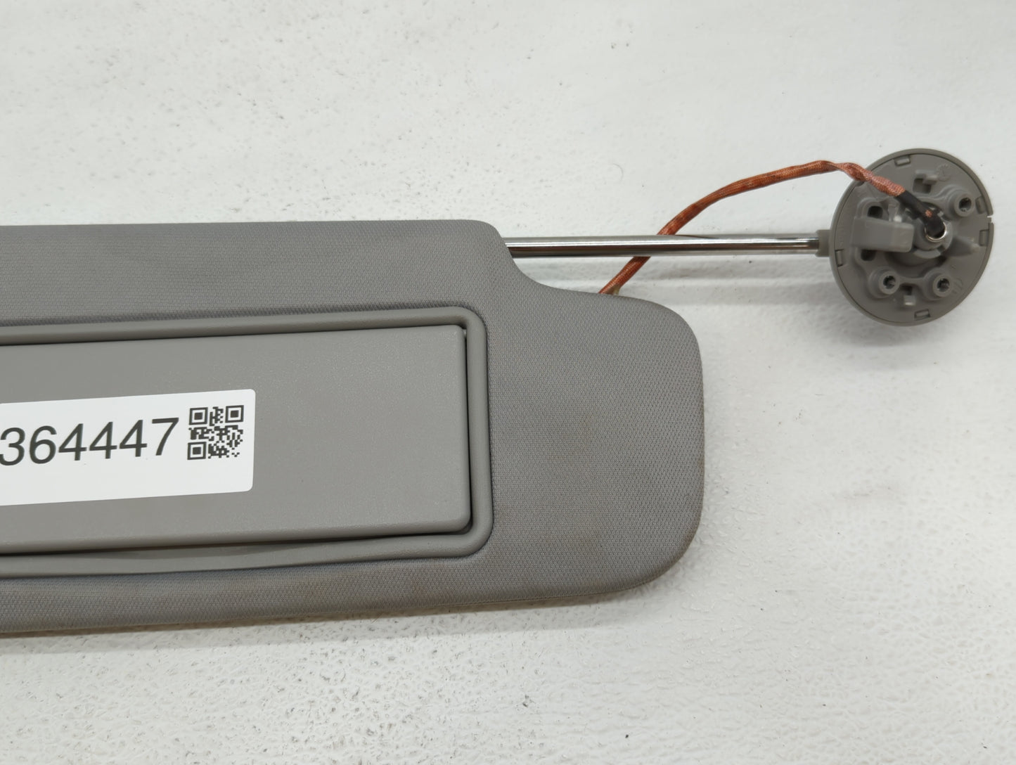 2016-2019 Chevrolet Malibu Sun Visor Shade Replacement Passenger Right Mirror Fits Fits 2016 2017 2018 2019 OEM Used Auto Pa