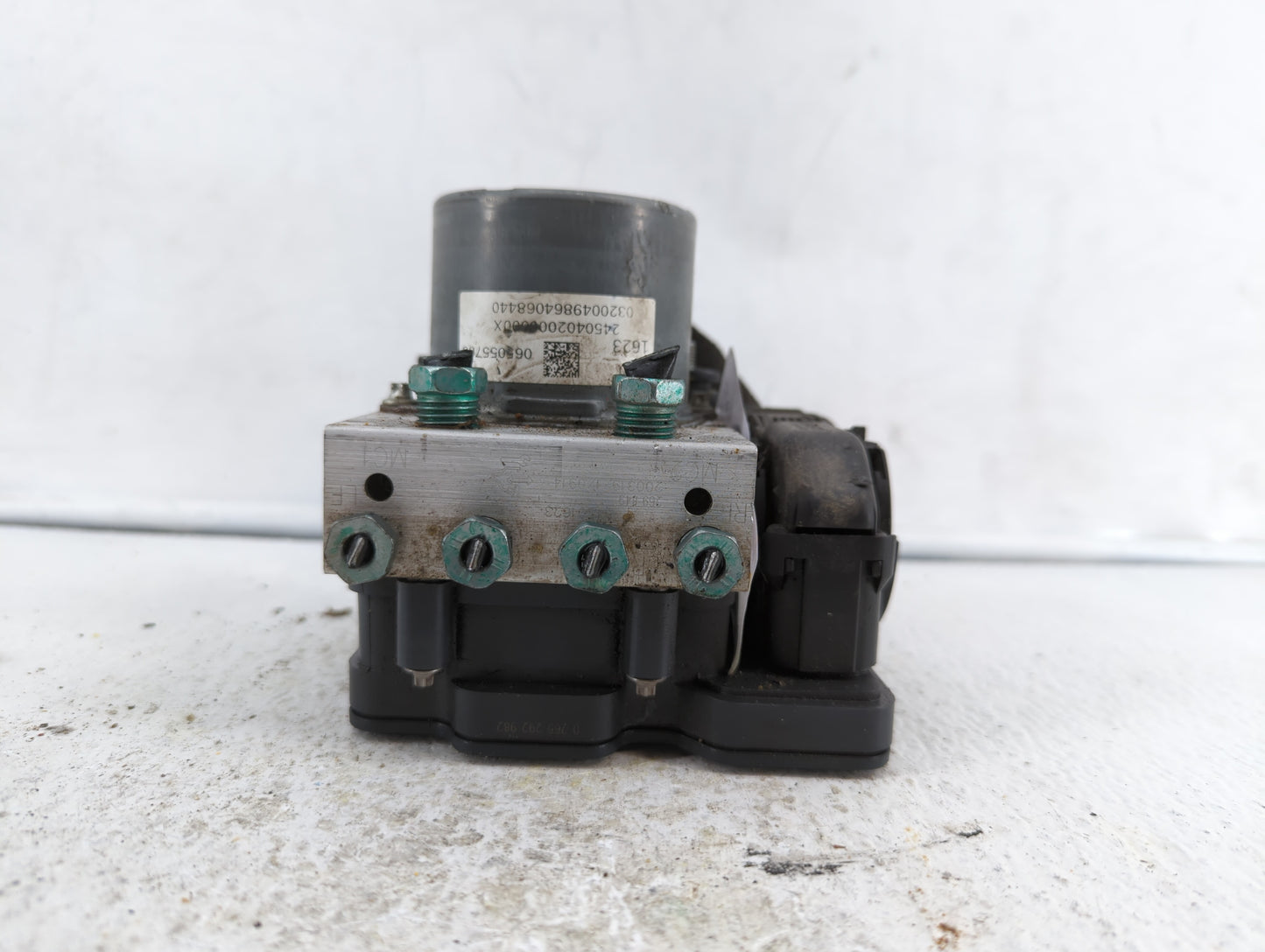 2019 Chevrolet Malibu ABS Pump Control Module Replacement P/N:84501623 8451623, 84502888 Fits OEM Used Auto Parts - Oemuseda