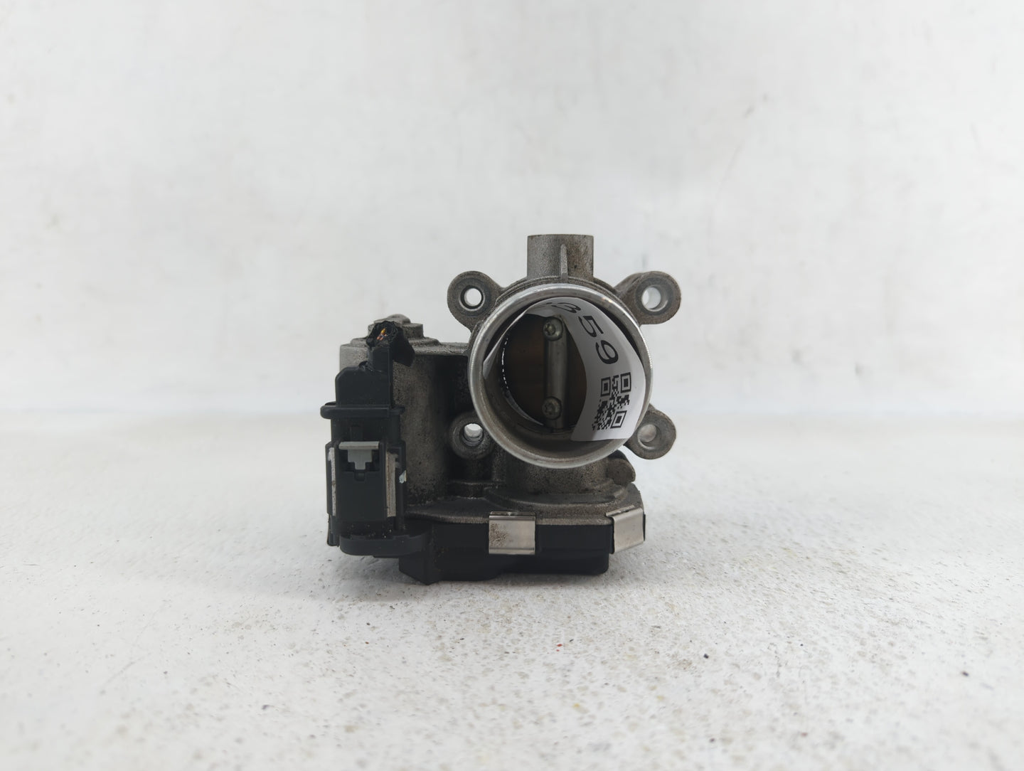 2016-2019 Chevrolet Malibu Throttle Body P/N:12671379AA Fits Fits 2016 2017 2018 2019 OEM Used Auto Parts - Oemusedautoparts