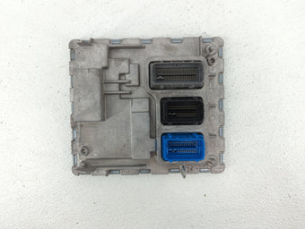 compare product 2020 Chevrolet Malibu PCM Engine Control Computer ECU ECM PCU OEM P/N:12703745 12717886, 12711695, 12702989 Fits Fits 2021 OEM Used Auto Parts