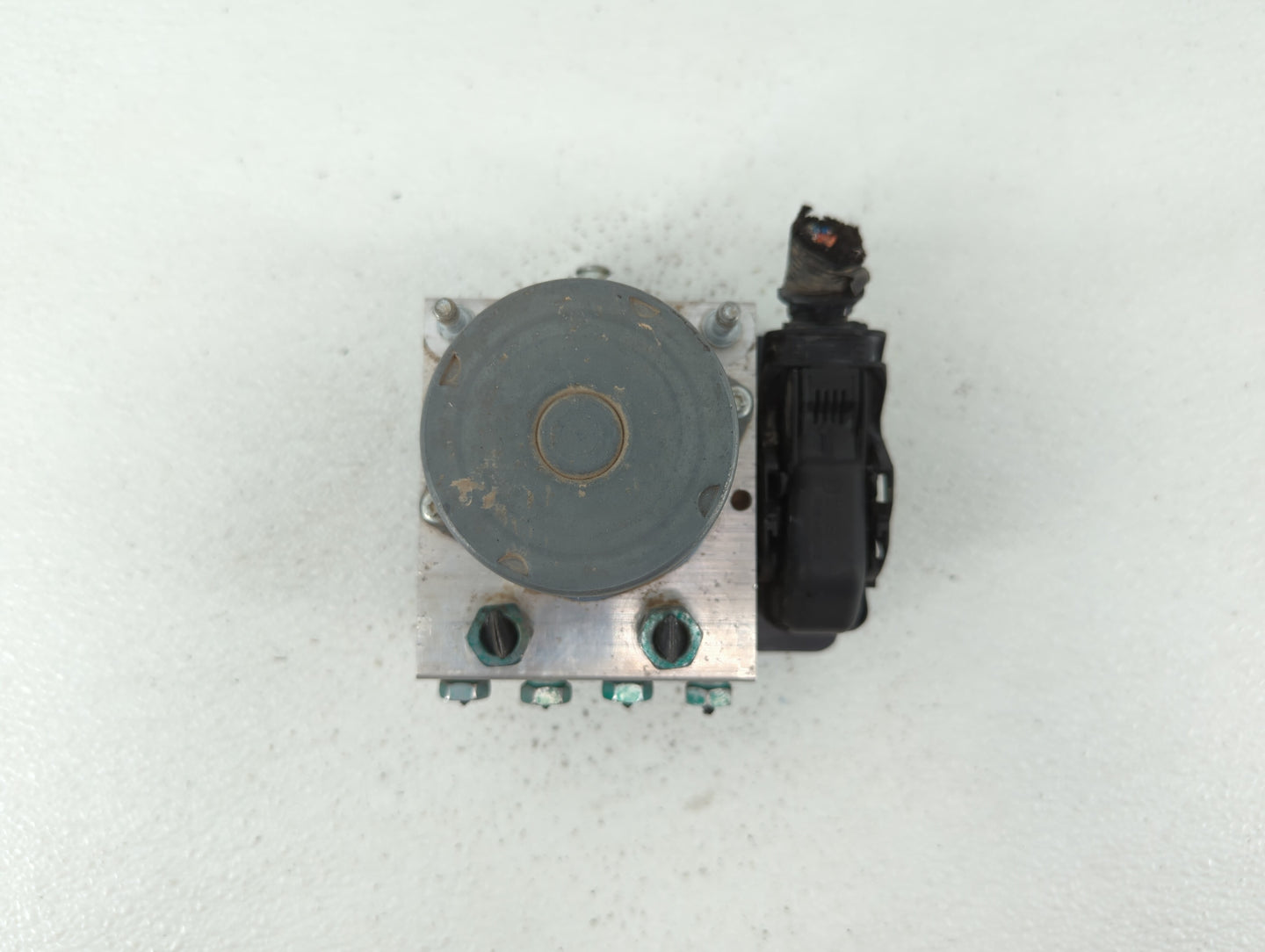 2019 Chevrolet Malibu ABS Pump Control Module Replacement P/N:84502888 84501623, 8451623 Fits OEM Used Auto Parts - Oemuseda