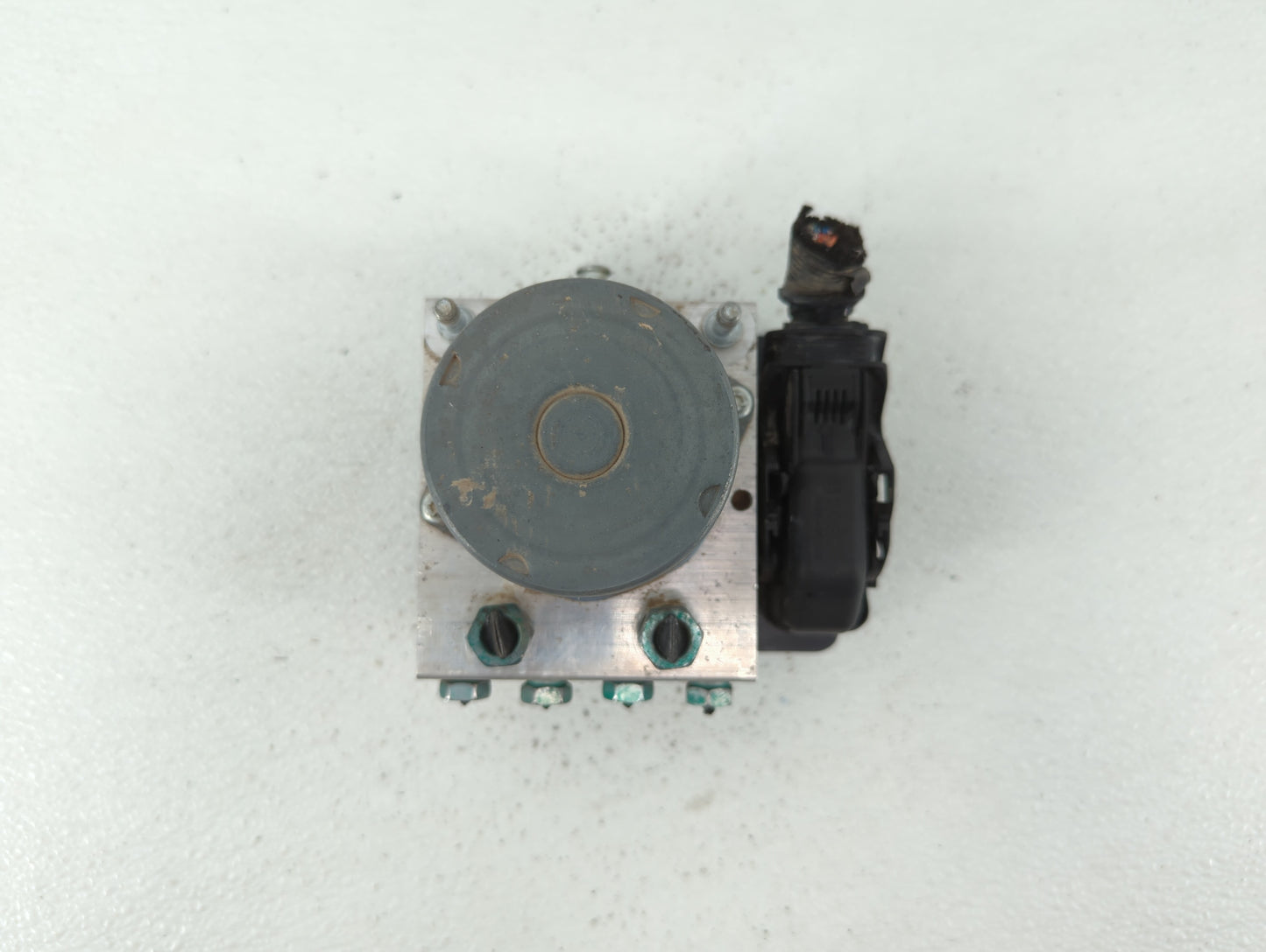 2019 Chevrolet Malibu ABS Pump Control Module Replacement P/N:84502888 84501623, 8451623 Fits OEM Used Auto Parts - Oemuseda
