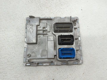 2020 Chevrolet Malibu PCM Engine Control Computer ECU ECM PCU OEM P/N:12696017 12703776, 84190615, 12710155, 12703745 Fits O