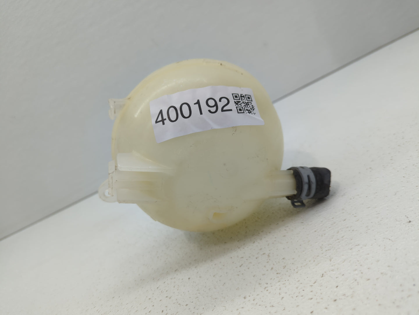 2016 Chevrolet Malibu Radiator Coolant Overflow Expansion Tank Bottle 400192 - Oemusedautoparts1.com