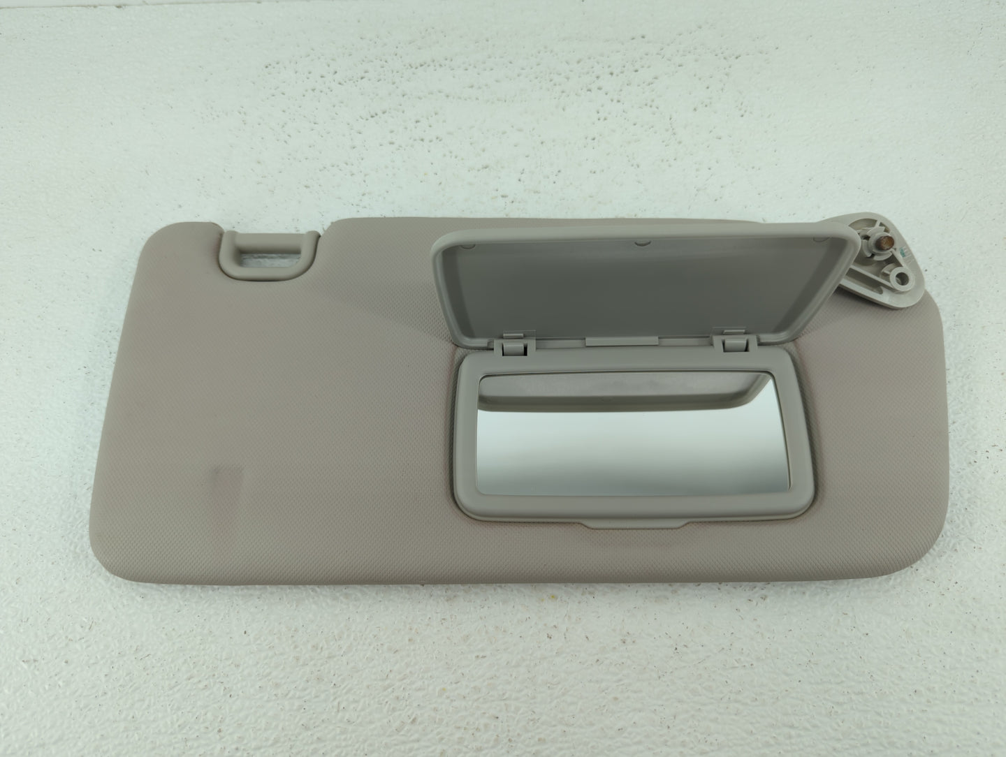 2016-2021 Chevrolet Malibu Sun Visor Shade Replacement Passenger Right Mirror Fits Fits 2016 2017 2018 2019 2020 2021 OEM Us