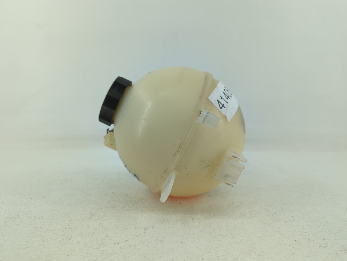 2016 Chevrolet Malibu Radiator Coolant Overflow Expansion Tank Bottle 414050 - Oemusedautoparts1.com