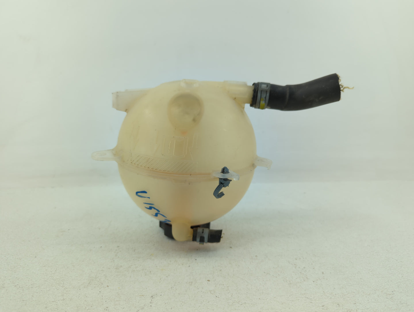 2016 Chevrolet Malibu Radiator Coolant Overflow Expansion Tank Bottle 414050 - Oemusedautoparts1.com