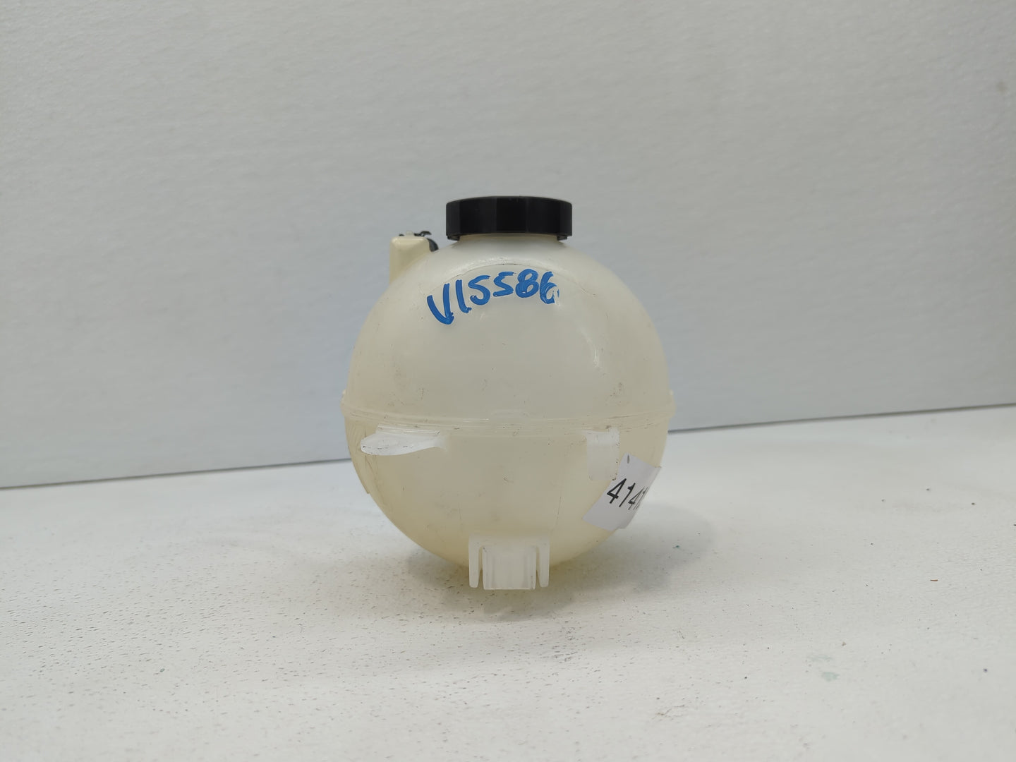 2016 Chevrolet Malibu Radiator Coolant Overflow Expansion Tank Bottle 414133 - Oemusedautoparts1.com
