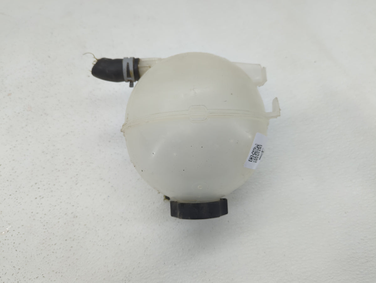 2016 Chevrolet Malibu Radiator Coolant Overflow Expansion Tank Bottle 414144 - Oemusedautoparts1.com