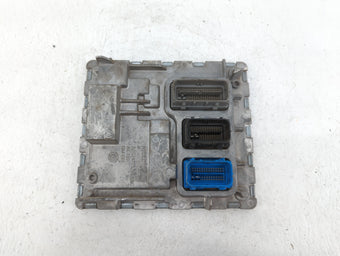 compare product 2020-2021 Chevrolet Malibu PCM Engine Control Computer ECU ECM PCU OEM P/N:12702989 12696017, 12703745 Fits Fits 2020 2021 2022 OEM Used Auto Parts