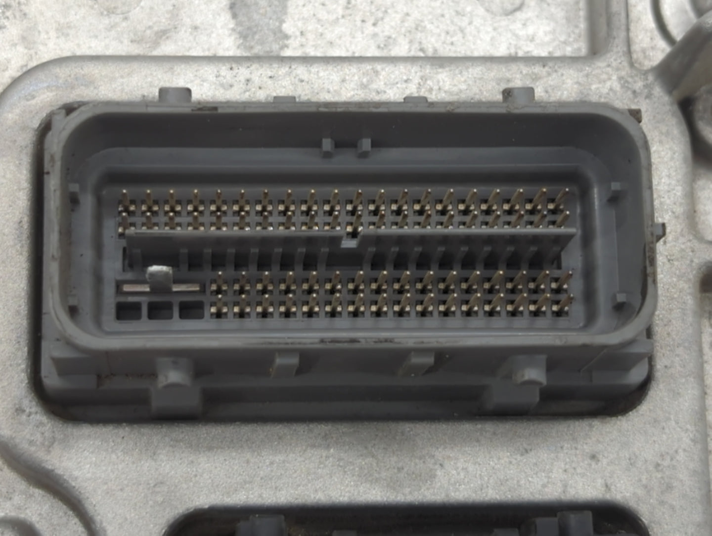 2020-2021 Chevrolet Malibu PCM Engine Control Computer ECU ECM PCU OEM P/N:12696017 12703745, 12717886 Fits Fits 2020 2021 2