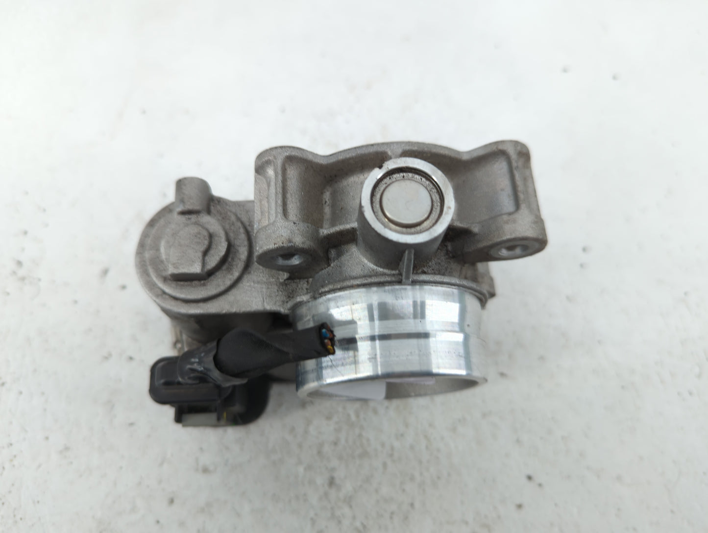 2016-2021 Chevrolet Malibu Throttle Body P/N:12671379AA Fits Fits 2016 2017 2018 2019 2020 2021 2022 OEM Used Auto Parts - O